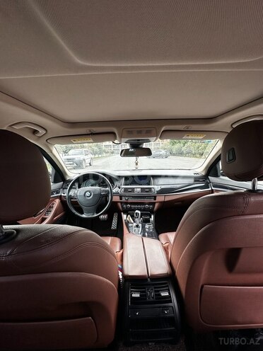 BMW 520 2014, 210,000 km - 2.0 l - Sumqayıt
