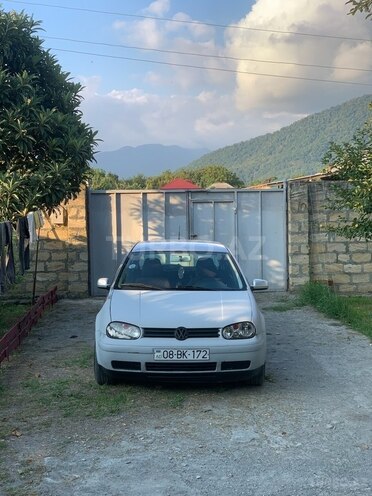 Volkswagen Golf 2000, 358,000 km - 1.6 л - Zaqatala