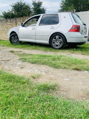 Volkswagen Golf 2000, 358,000 km - 1.6 л - Zaqatala