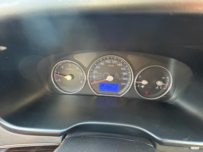 Hyundai Santa Fe 2009, 110,400 km - 2.0 l - Bakı