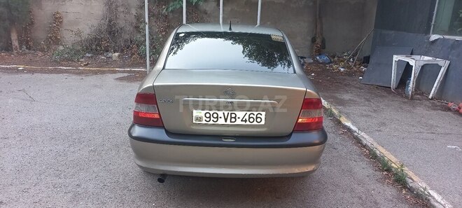 Opel Vectra 1996, 330,239 km - 1.6 l - Bakı