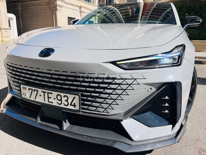 Changan Uni-V 2024, 2,300 km - 1.5 л - Bakı