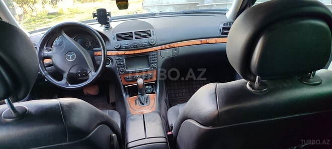 Mercedes E 280 2006, 389,000 km - 3.0 l - Astara