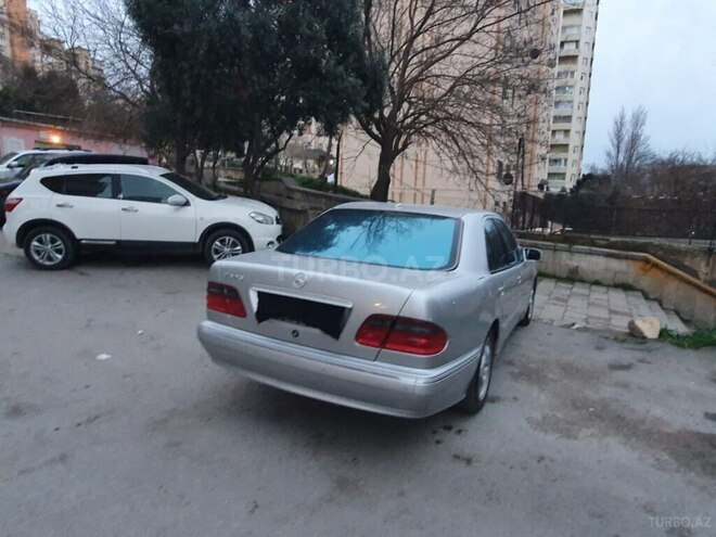 Mercedes E 320 1999, 339,800 km - 3.2 l - Bakı