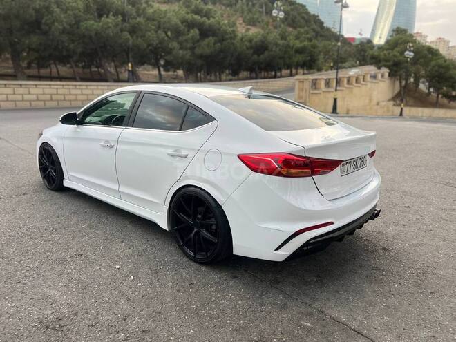 Hyundai Elantra 2017, 100,000 km - 1.6 l - Bakı