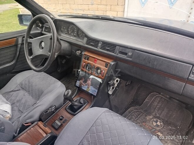 Mercedes E 220 1993, 510,000 km - 2.2 l - İmişli