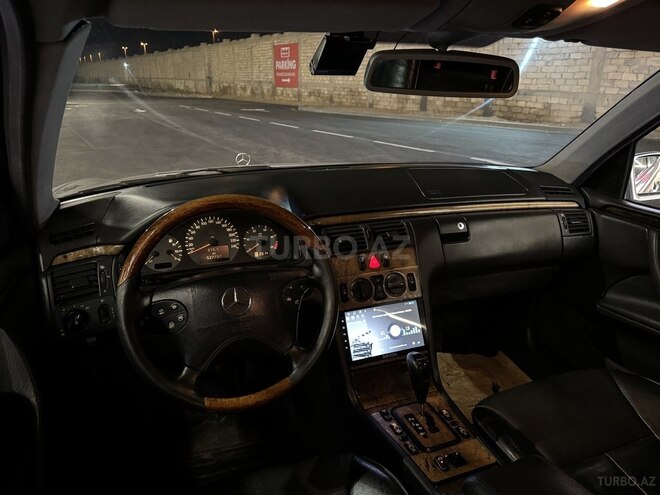 Mercedes E 270 2000, 522,000 km - 2.7 l - Bakı