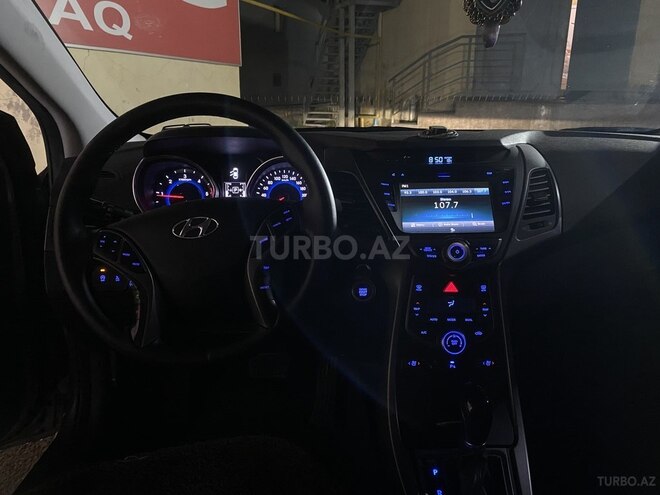 Hyundai Avante 2015, 125,000 km - 1.6 л - Bakı