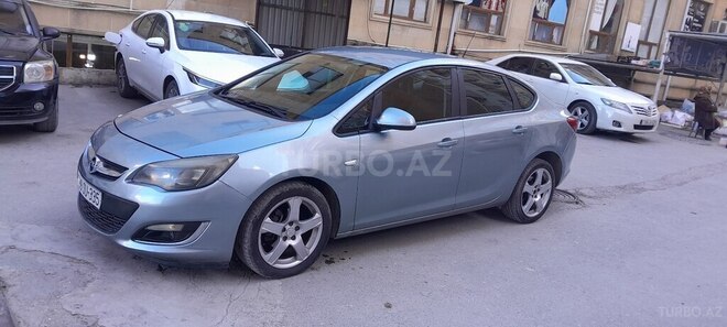 Opel Astra 2012, 280,000 km - 1.4 l - Bakı