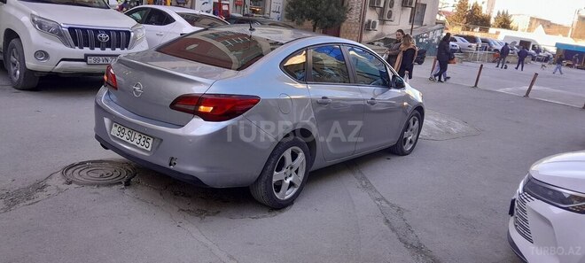 Opel Astra 2012, 280,000 km - 1.4 l - Bakı