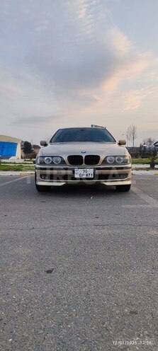 BMW 528 2000, 385,000 km - 2.8 л - Bakı