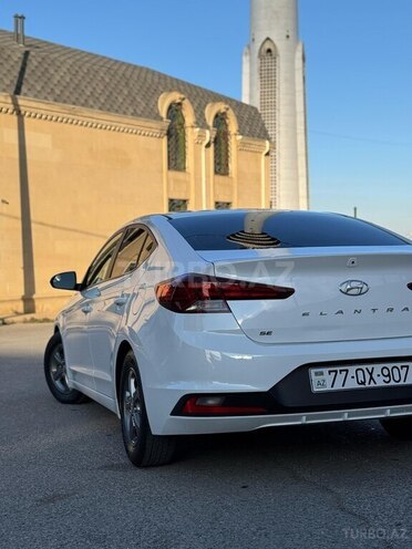 Hyundai Elantra 2019, 104,000 km - 2.0 л - Bakı