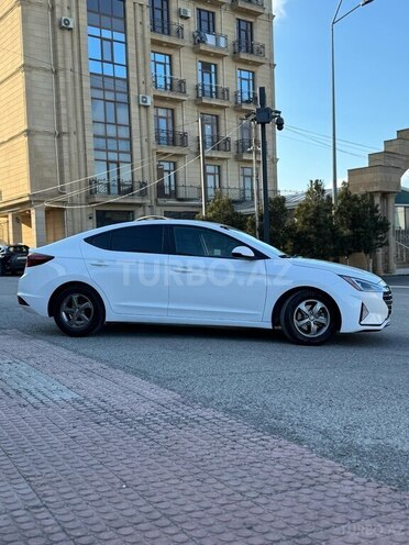 Hyundai Elantra 2019, 104,000 km - 2.0 л - Bakı