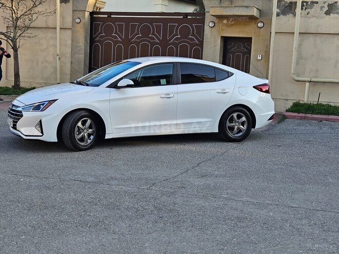 Hyundai Elantra 2019, 104,000 km - 2.0 л - Bakı