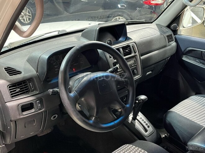 Mitsubishi Pajero io 2000, 201,201 km - 2.0 l - Sumqayıt
