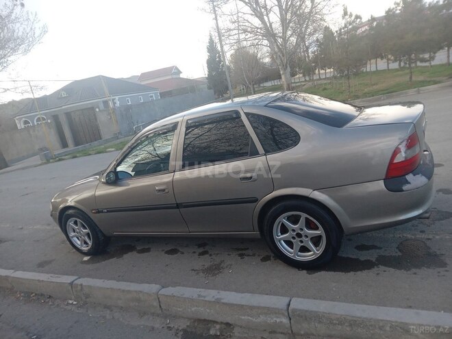 Opel Vectra 1996, 320,000 km - 2.0 l - Mingəçevir