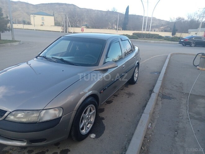 Opel Vectra 1996, 320,000 km - 2.0 l - Mingəçevir