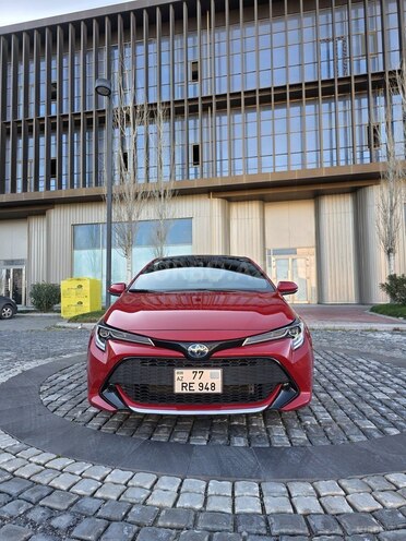 Toyota Corolla 2021, 30,000 km - 1.8 l - Bakı