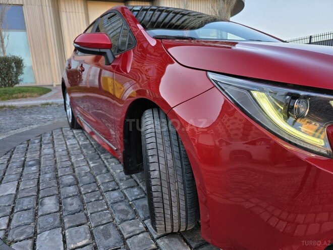 Toyota Corolla 2021, 30,000 km - 1.8 l - Bakı