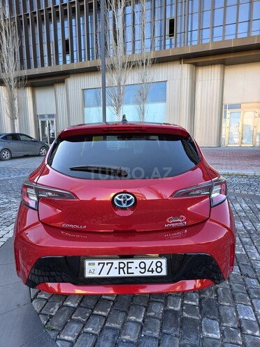 Toyota Corolla 2021, 30,000 km - 1.8 l - Bakı