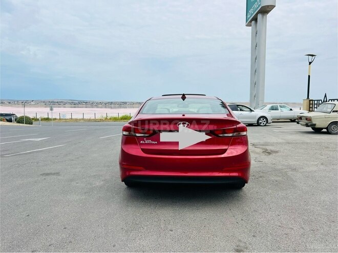 Hyundai Elantra 2018, 107,288 km - 2.0 l - Bakı