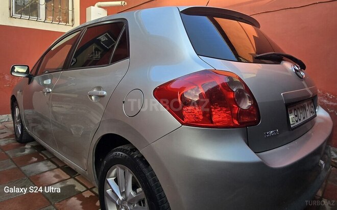 Toyota Auris 2009, 291,000 km - 1.4 l - Bakı