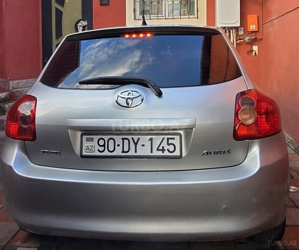 Toyota Auris 2009, 291,000 km - 1.4 l - Bakı
