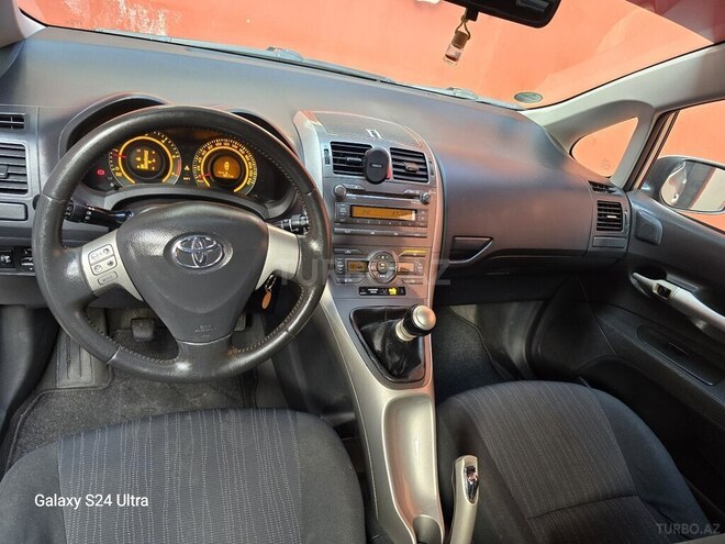 Toyota Auris 2009, 291,000 km - 1.4 l - Bakı