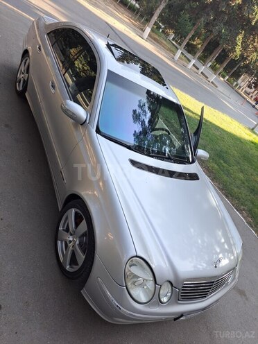 Mercedes E 200 2004, 335,000 km - 1.8 l - Bakı