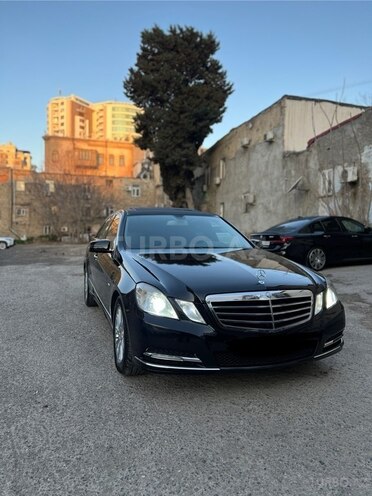 Mercedes E 220 d 2010, 233,600 km - 2.2 l - Bakı