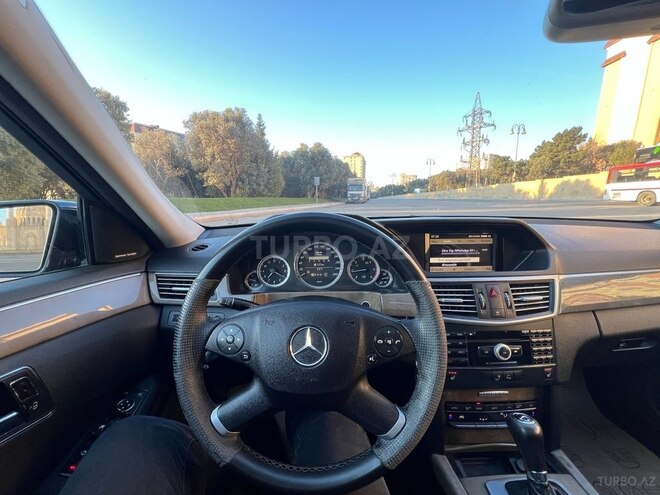 Mercedes E 220 d 2010, 233,600 km - 2.2 l - Bakı