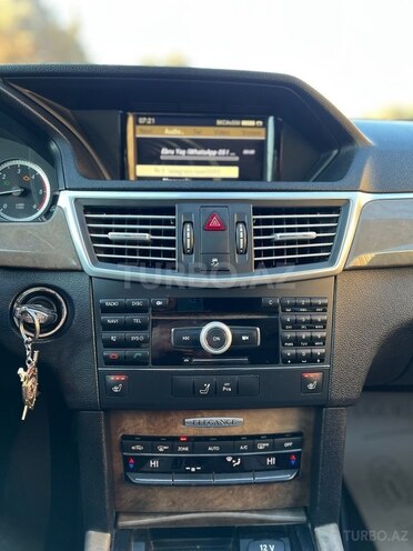 Mercedes E 220 d 2010, 233,600 km - 2.2 l - Bakı