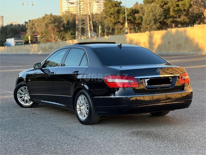 Mercedes E 220 d 2010, 233,600 km - 2.2 l - Bakı