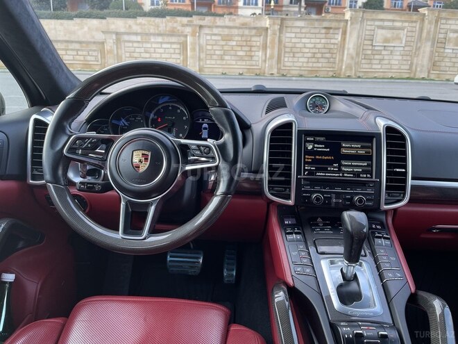 Porsche Cayenne Turbo S 2016, 112,624 km - 4.8 l - Bakı