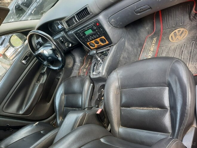 Volkswagen Passat 2004, 387,000 km - 1.8 l - Bakı