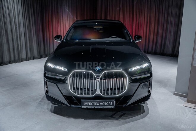 BMW 750e xDrive-5