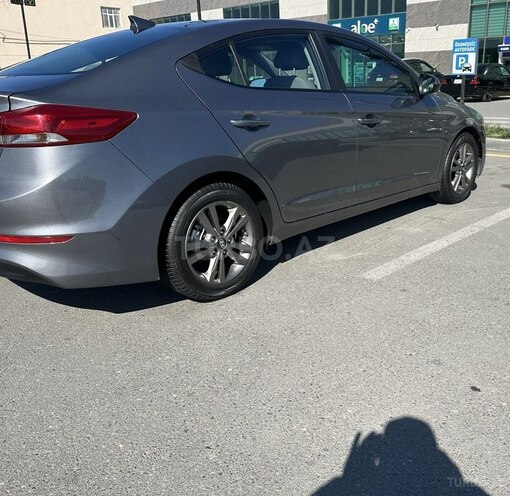 Hyundai Elantra 2017, 104,979 km - 2.0 л - Bakı