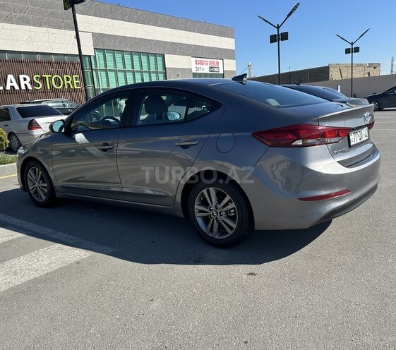 Hyundai Elantra 2017, 104,979 km - 2.0 л - Bakı