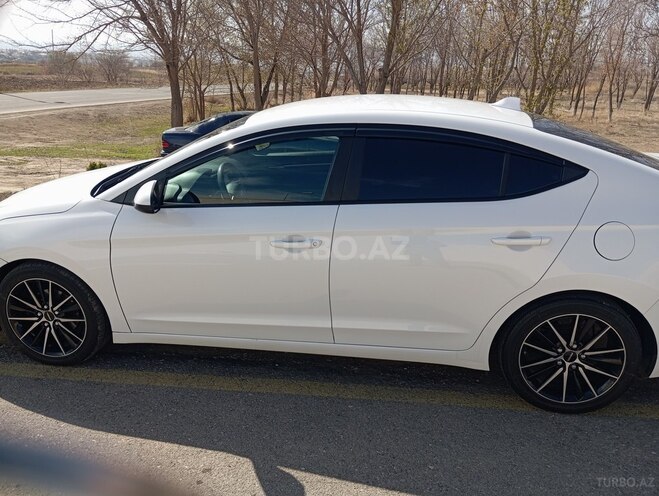 Hyundai Elantra 2019, 86,000 km - 2.0 л - Naxçıvan