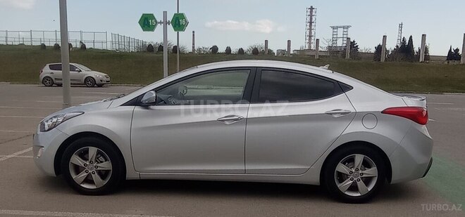 Hyundai Elantra 2011, 208,000 km - 1.8 l - Bakı