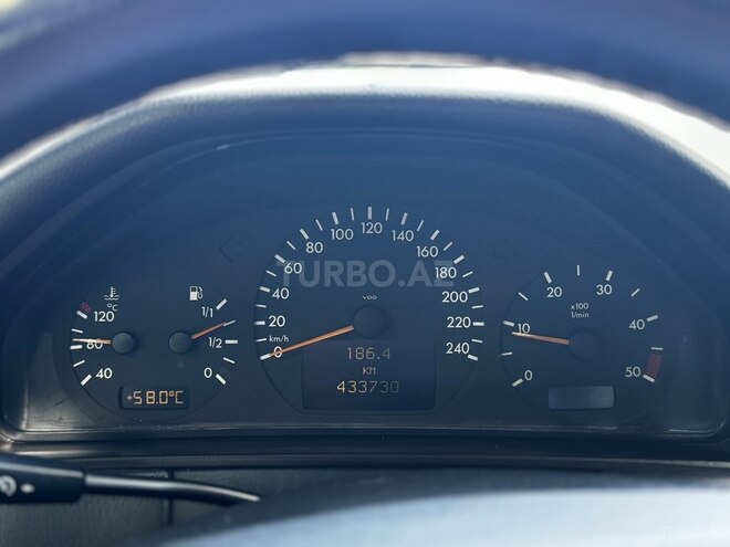 Mercedes E 220 d 2000, 433,000 km - 2.2 л - Tovuz
