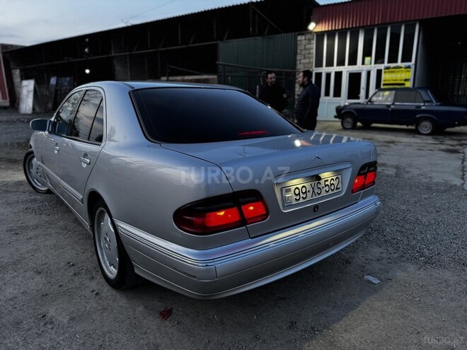 Mercedes E 220 d 2000, 433,000 km - 2.2 л - Tovuz