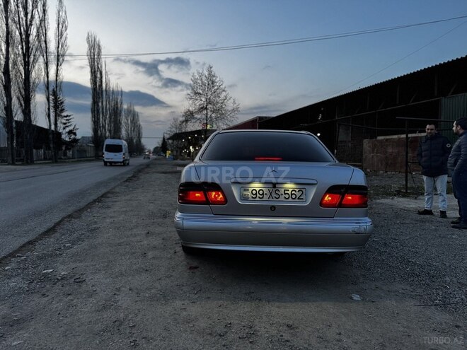 Mercedes E 220 d 2000, 433,000 km - 2.2 л - Tovuz