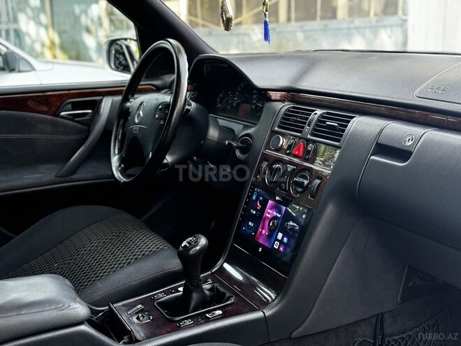 Mercedes E 220 d 2000, 433,000 km - 2.2 л - Tovuz