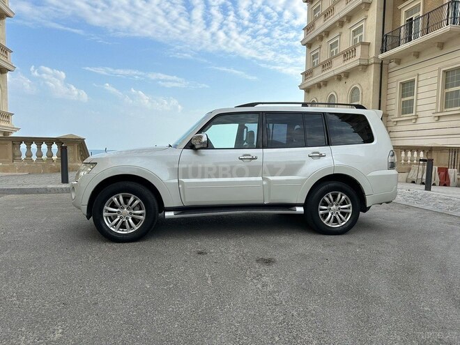 Mitsubishi Pajero 2014, 178,000 km - 3.8 l - Bakı