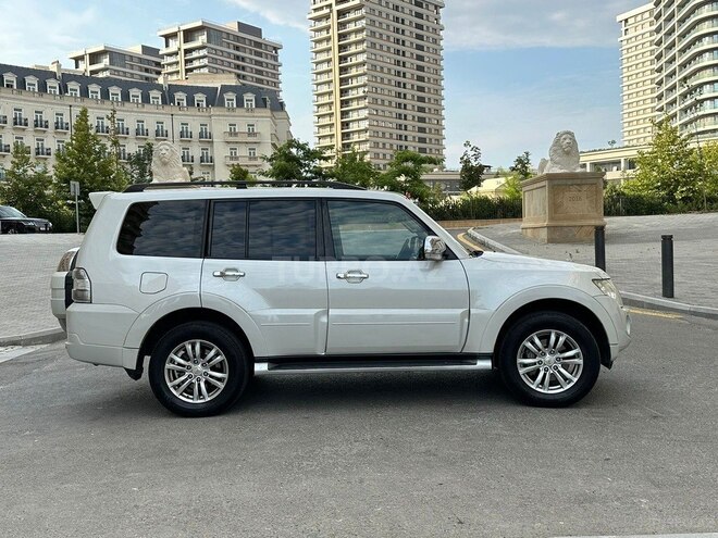 Mitsubishi Pajero 2014, 178,000 km - 3.8 l - Bakı