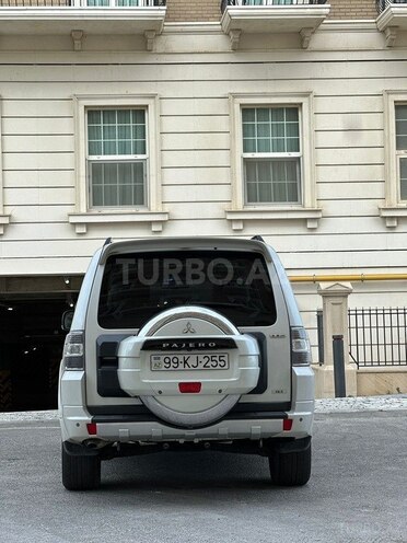 Mitsubishi Pajero 2014, 178,000 km - 3.8 l - Bakı