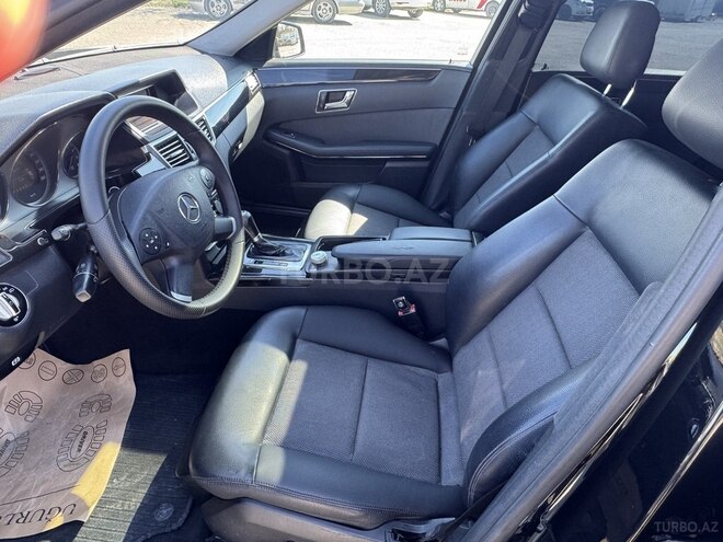 Mercedes E 250-12