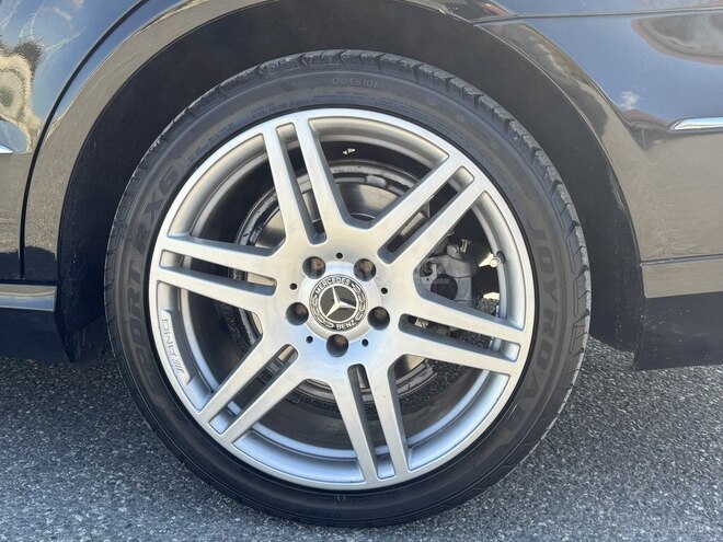 Mercedes E 250-8