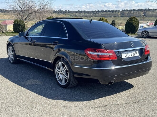 Mercedes E 250-7